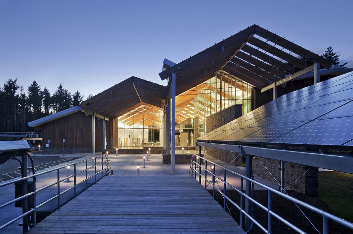 Hudson Valley Community College Training and Education Center for Semiconductor Manufacturing and Alternative and Renewable Technologies (TEC-SMART) Building